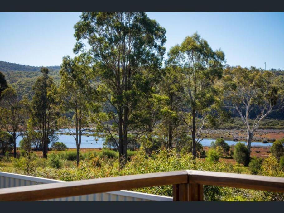 Top Of The Lake Holiday Units Merimbula Exterior foto